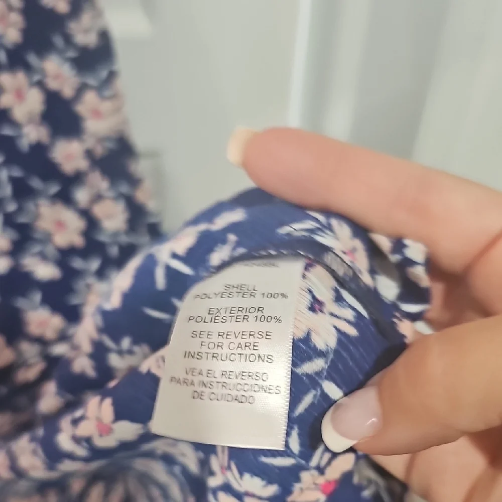 Floral Off-Shoulder Maxi Dress - Picture 9 of 11